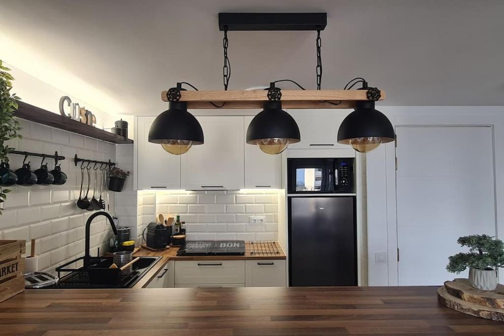 Sunsetmare Vacational Apartment โรเซส ภายนอก รูปภาพ