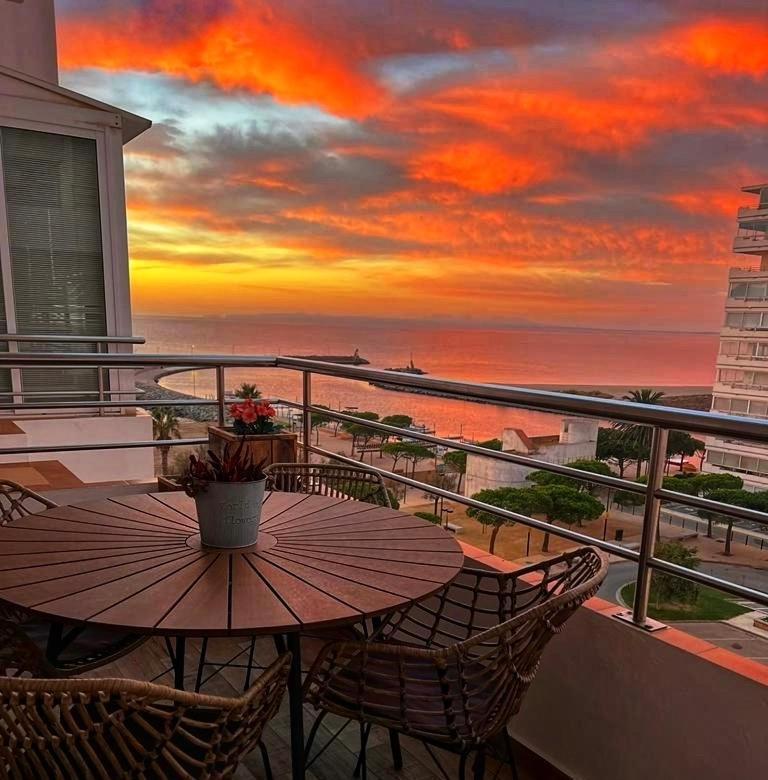 Sunsetmare Vacational Apartment โรเซส ภายนอก รูปภาพ