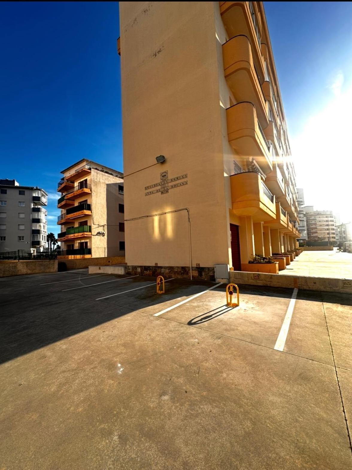 Sunsetmare Vacational Apartment โรเซส ภายนอก รูปภาพ